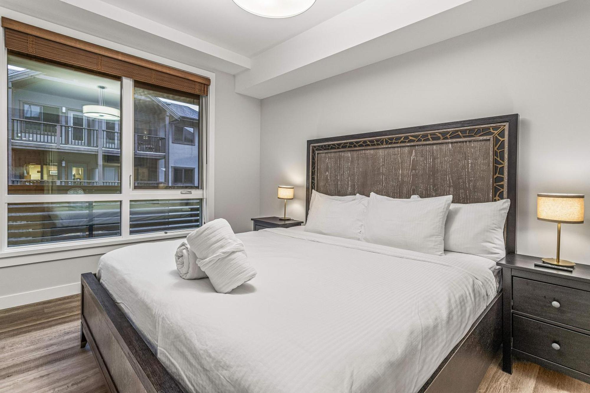 Spring Creek Vacations Aparthotel Canmore Exterior photo